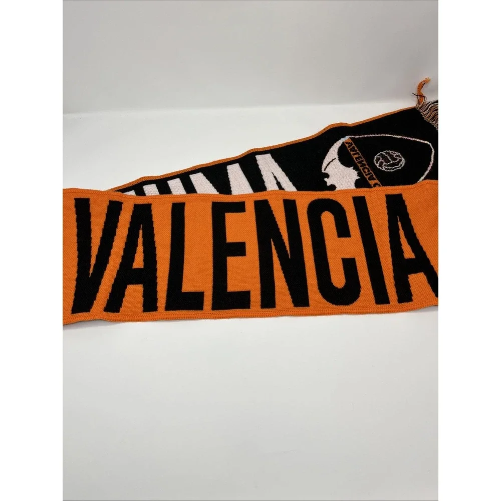 Scarf Football Official of The Valencia C.F Amunt Valencia‎